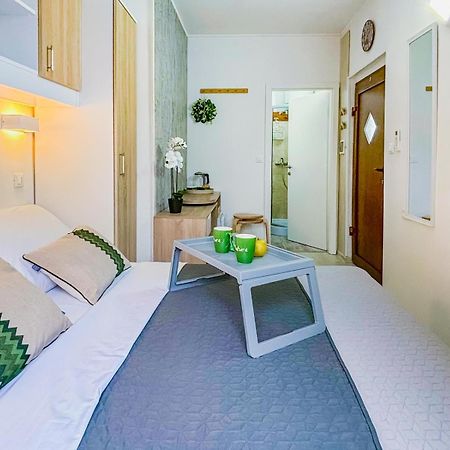 Lavanda Apartments & Room Sveti Lovrec Pazenaticki ภายนอก รูปภาพ