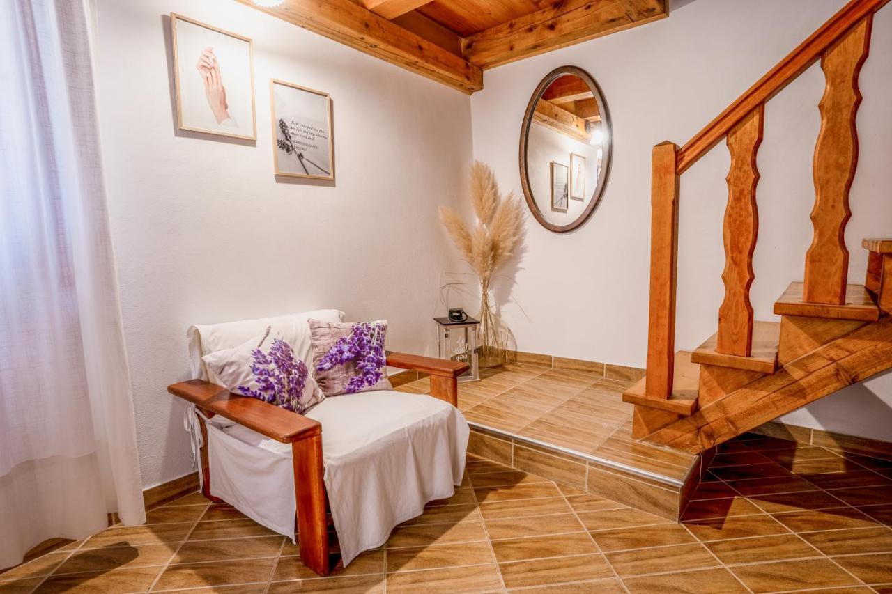Lavanda Apartments & Room Sveti Lovrec Pazenaticki ภายนอก รูปภาพ